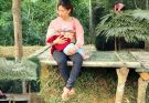Single mother designs bathroom with bamboo/ Lý tiểu nhi