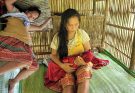 Pregnant mother gives birth alone without help and ends…