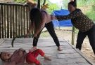 Ly Hong Tuyet saved a mentally ill girl and brought her son home, but she was harmed by the girl.