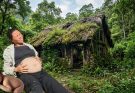 The 17-year-old girl renovated an abandoned house to create a place to live and give birth.
