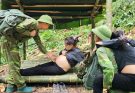 Homeless single mother enjoying happy days with her boyfriend – Girl Survival Build